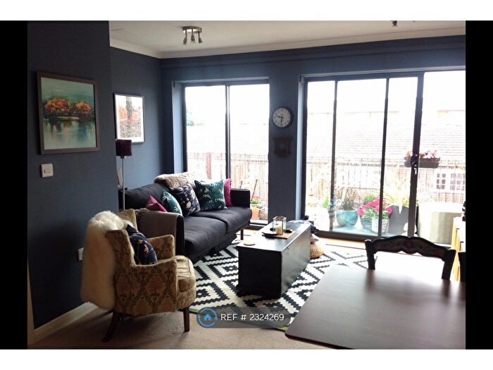 1 Bedroom Flat To Rent In Grange Road, London, E13