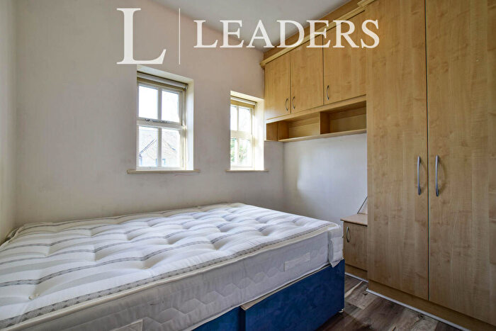 1 Bedroom Semi Detached House To Rent In Schuster Road, Manchester, M14