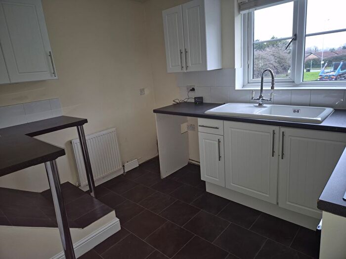 2 Bedroom Flat To Rent In Saltshouse Road, Kingston Upon Hull, HU8