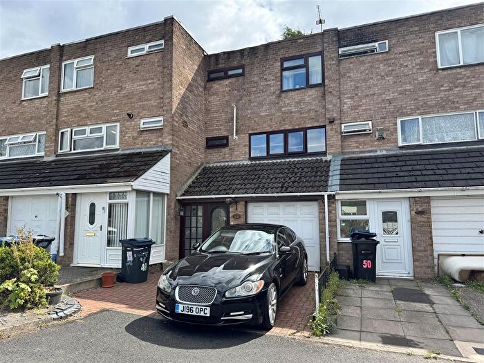 3 Bedroom Town House For Sale In Goodwood Close, Bromford Bridge, Birmingham, B36