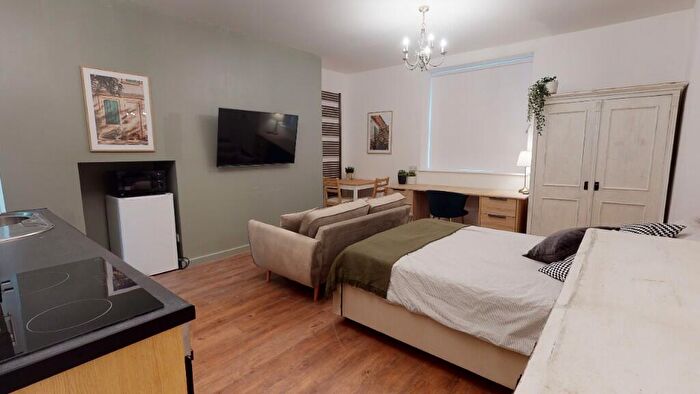 1 Bedroom Flat To Rent In Flat, Princes Road, Liverpool, Merseyside, L8