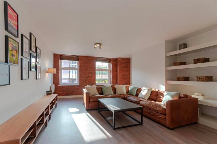 2 Bedroom Flat To Rent In Pandongate House, City Road, Newcastle Upon Tyne, NE1