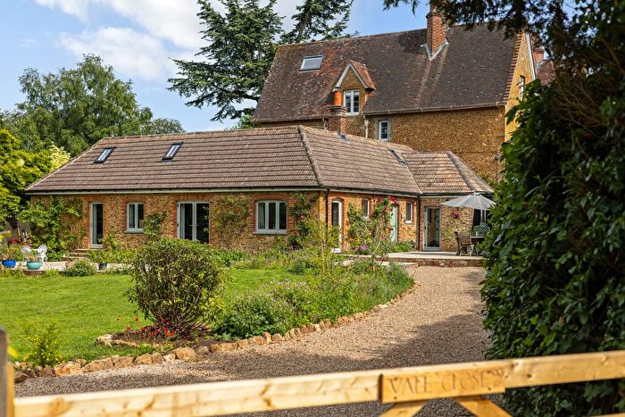 5 Bedroom Bungalow For Sale In Balchins Lane, Dorking, RH4