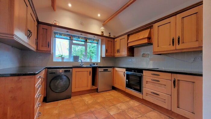 3 Bedroom Semi-Detached House To Rent In South Street, Middle Barton, Oxon, OX7
