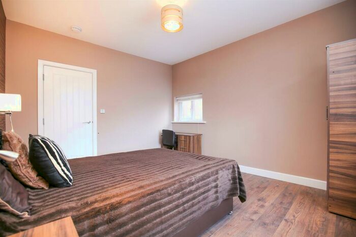 4 Bedroom Terraced House To Rent In (£ppppw) Chillingham Road, Heaton, NE6