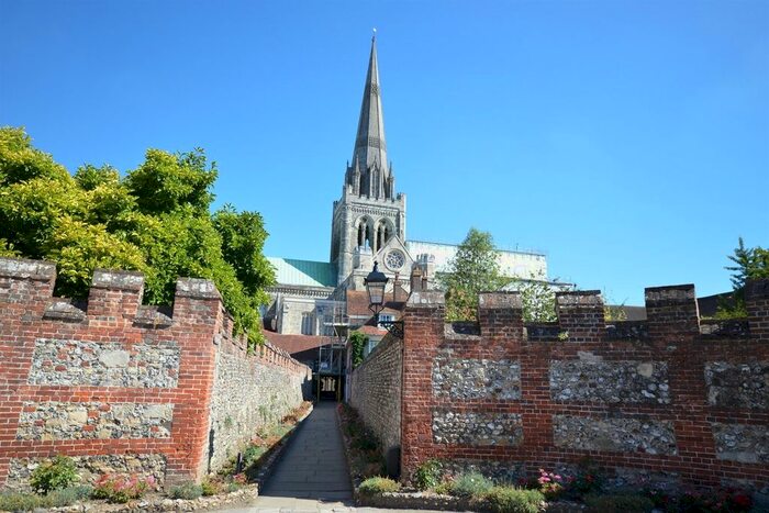 1 Bedroom Flat To Rent In C St. Richards Walk, Chichester, West Sussex, PO19