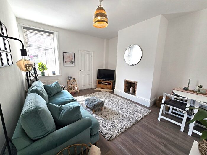 2 Bedroom Flat To Rent In Warwick Street, Heaton, NE6