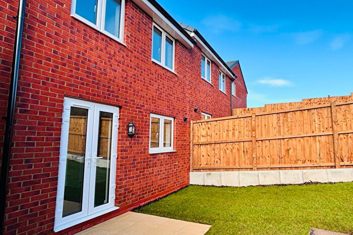 3 Bedroom Semi-Detached House For Sale In Lower Burgh Way, Coppull, PR7