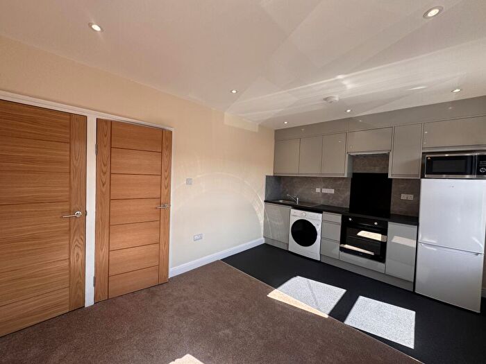 2 Bedroom Flat To Rent In St. Leonards Road, Far Cotton, Northampton, NN1