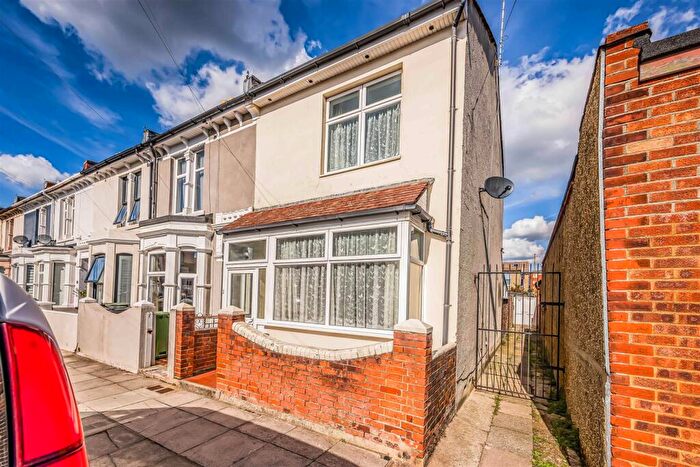 3 Bedroom End Of Terrace House For Sale In Wallington Road, Portsmouth, PO2