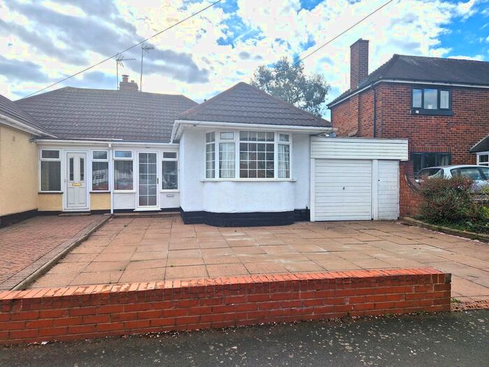 2 Bedroom Semi-Detached Bungalow To Rent In Heathland Avenue, Shard End, Birmingham, West Midlands, B34