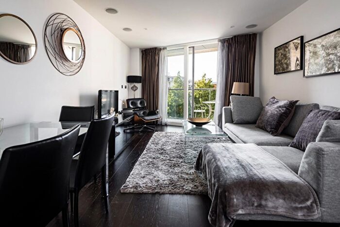 2 Bedroom Flat To Rent In Gatliff Road, Chelsea, SW1W