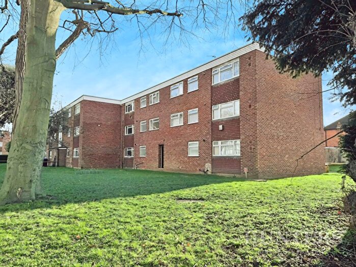 2 Bedroom Flat To Rent In Nightingale Road, Carshalton, SM5