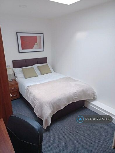Studio To Rent In The Midway, Newcastle-Under-Lyme, ST5