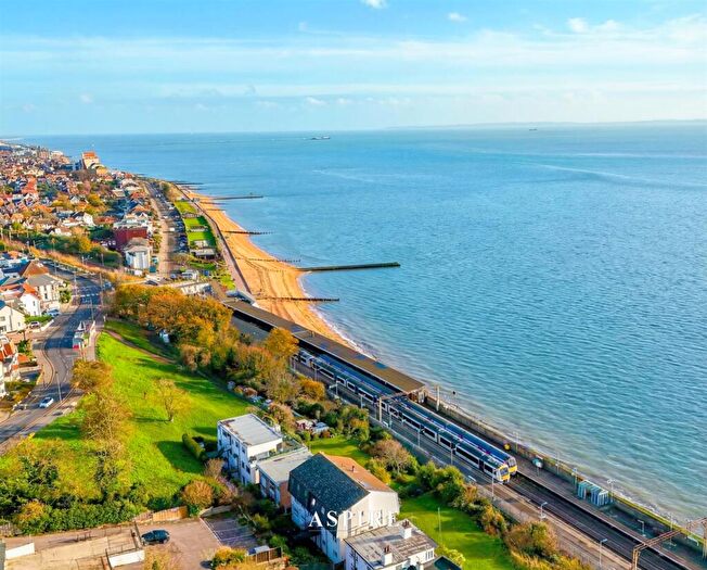 8 Bedroom Apartment For Sale In Video Presentation Inside -Investment Grand Parade, Leigh-On-Sea, SS9