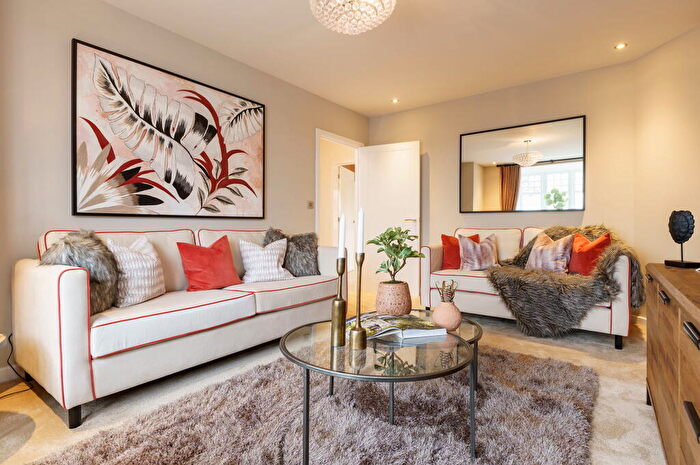 4 Bedroom Detached House For Sale In Glen Road, Oadby, Leicester, LE2