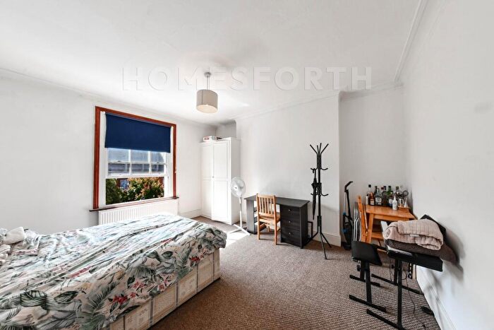 Studio To Rent In Belsize Road, London, NW6