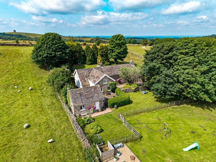 5 Bedroom Detached House For Sale In Green Lane Disley, SK12