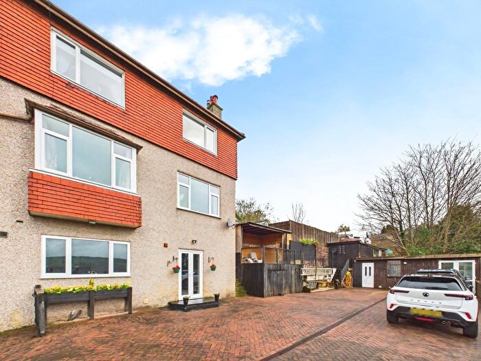 5 Bedroom Semi Detached House For Sale In St. Marys Road, Riddlesden, Keighley, BD20