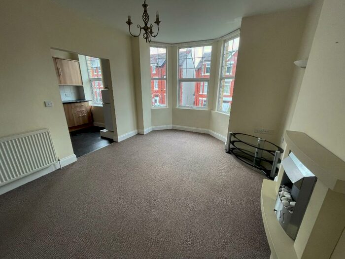 2 Bedroom Flat To Rent In Hawarden Road, Colwyn Bay, Conwy (County Of