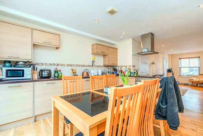 3 Bedroom Terraced House To Rent In Dover Street, Southampton, Hampshire, SO14