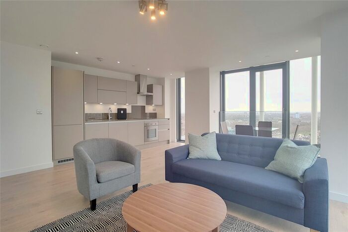 2 Bedroom Flat To Rent In Great Eastern Road, London, E15