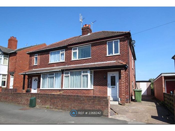 3 Bedroom Semi-Detached House To Rent In Beech Avenue, York, YO24