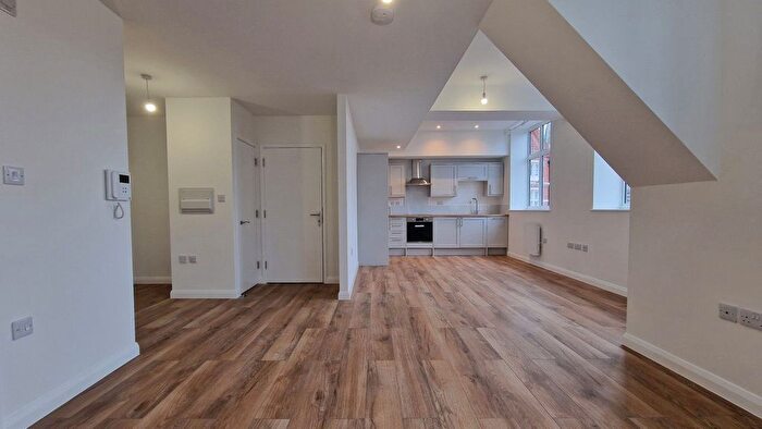 Studio To Rent In Old Town, Hemel Hempstead (), HP1