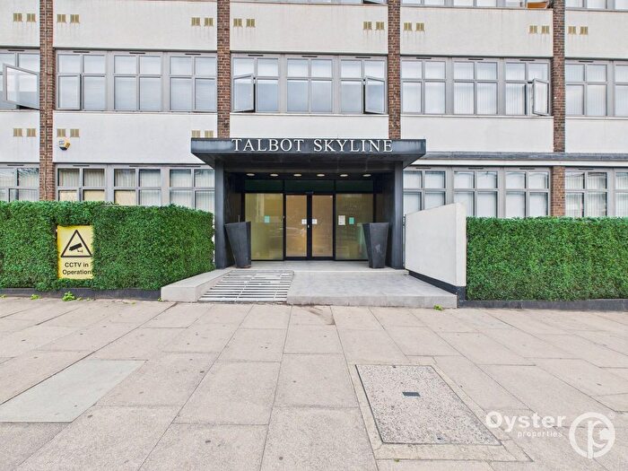 1 Bedroom Flat To Rent In Imperial Drive, Harrow, HA2