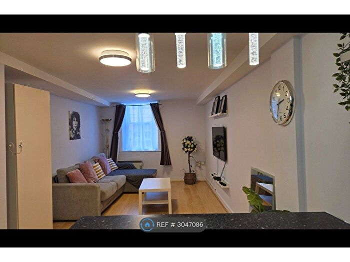 2 Bedroom Flat To Rent In Wood Street, Liverpool, L1