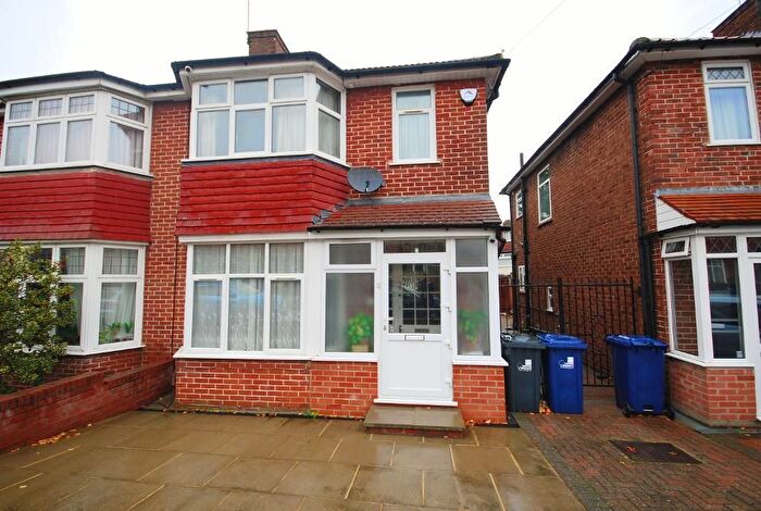 3 Bedroom Semi-Detached House For Sale In Ashness Gardens, Greenford, UB6