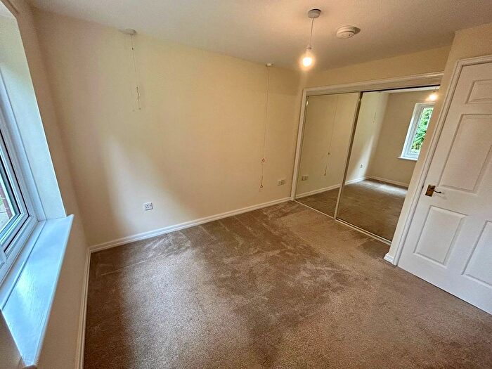 1 Bedroom Flat To Rent In Barlow Moor Road, Manchester, M20