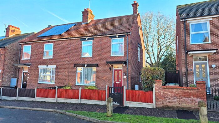 3 Bedroom Semi-Detached House For Sale In Roslyn Road, Gorleston, NR31