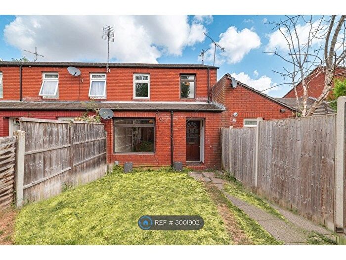 3 Bedroom Terraced House To Rent In Gordon Road, Basildon, SS14