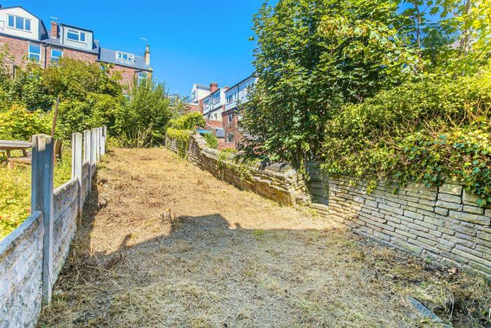 3 Bedroom End Of Terrace House For Sale In Crookesmoor Road, Sheffield, S10