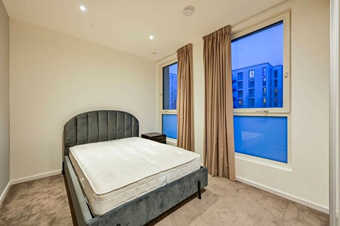 3 Bedroom Flat To Rent In Taffeta House, East Village, Stratford, London, E20