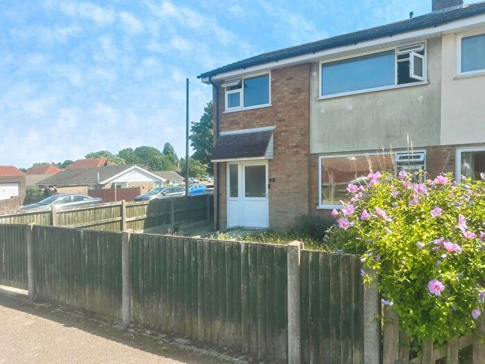 3 Bedroom End Of Terrace House For Sale In Bevan Way, Aylesham, Canterbury, Kent, CT3
