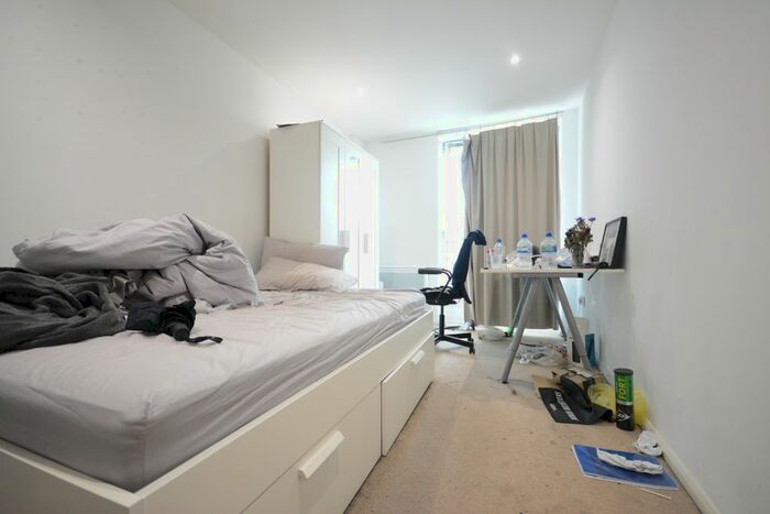 2 Bedroom Flat To Rent In Adams Walk, Nottingham, NG1