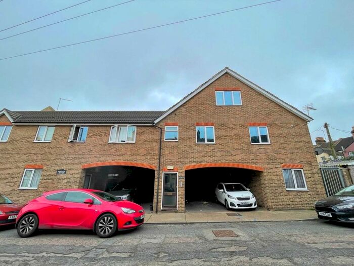 Studio To Rent In Heygate House, James Street, Rochester, ME1