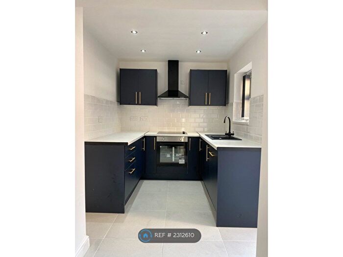 4 Bedroom Terraced House To Rent In Dial Street, Liverpool, L7