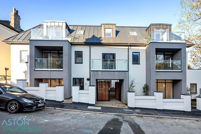 1 Bedroom Apartment To Rent In York Villas, Brighton, BN1