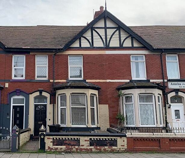 6 Bedroom Commercial Property For Sale In Palatine Road, Blackpool, FY1