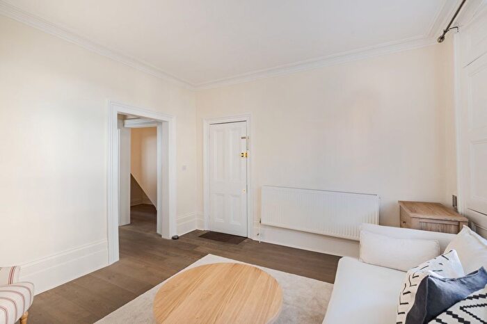1 Bedroom Property To Rent In Harwood Road, London, SW6