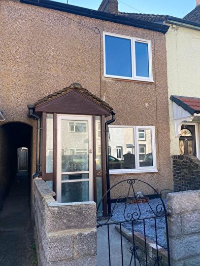 3 Bedroom Terraced House To Rent In Cowper Road, Sittingbourne, ME10