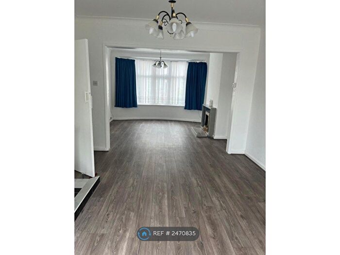 3 Bedroom Terraced House To Rent In Chichester Road, London, N9