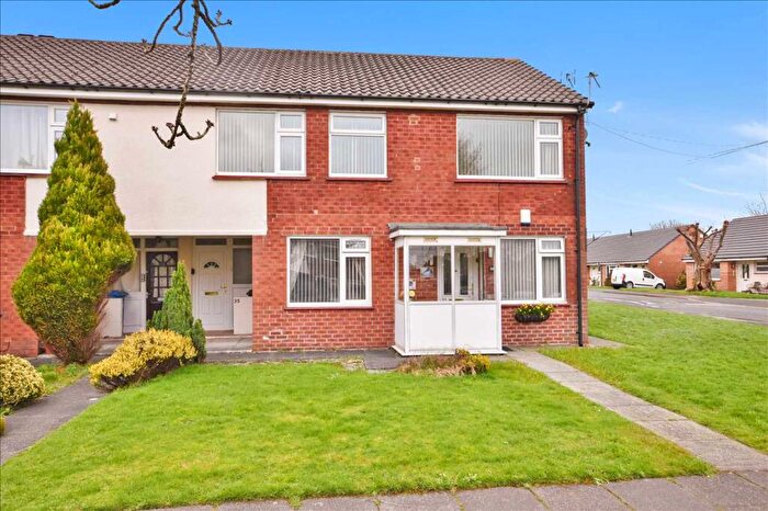 2 Bedroom Flat To Rent In Hodder Avenue, Chorley, PR7