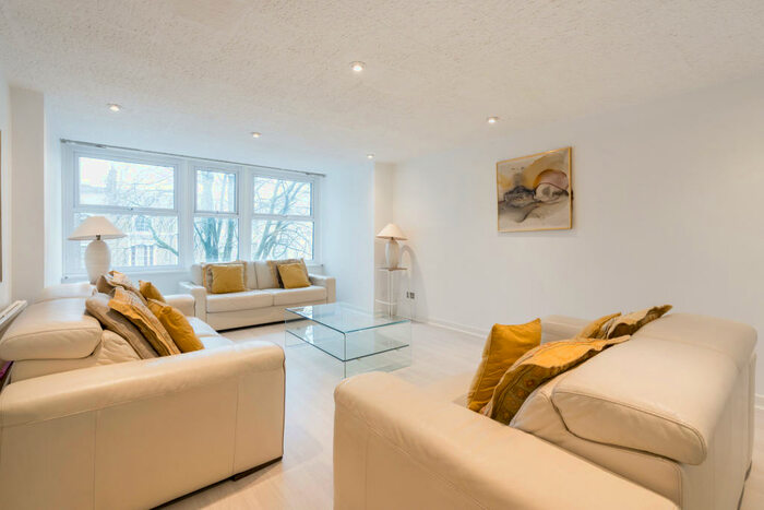 3 Bedroom Flat To Rent In Darwin Court, Primrose Hill, NW1