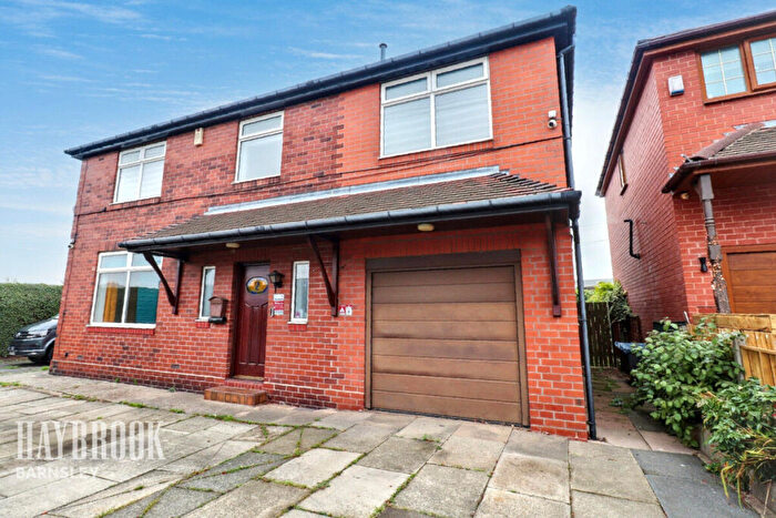 4 Bedroom Detached House For Sale In Warner Road, Barnsley, S75
