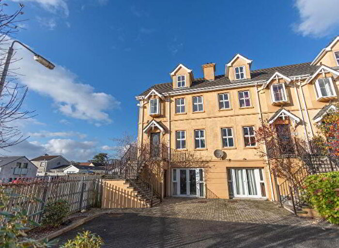5 Bedroom End Of Terrace House For Sale In Greenpark Court, Newry, BT34