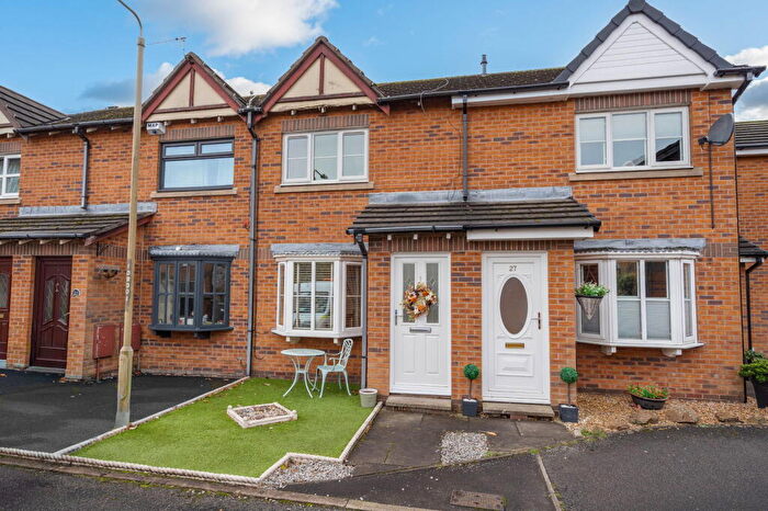 2 Bedroom Terraced House For Sale In Sutton Way, Hadfield, Glossop, SK13